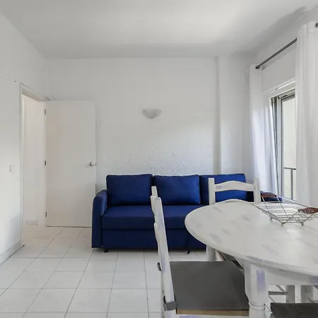 Apartamento Sun & Sea Flat In Quarteira - Cozy Close To The Beach, By Hopstays *