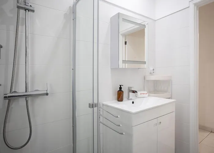 Sun & Sea Flat In - Cozy Close To The Beach, By Hopstays Apartamento Quarteira