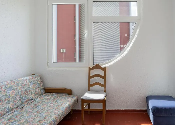 Sun & Sea Flat In - Cozy Close To The Beach, By Hopstays