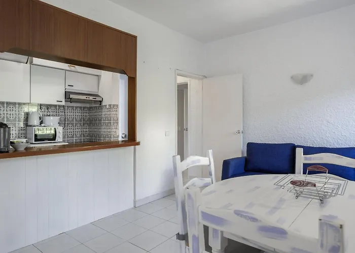 Sun & Sea Flat In - Cozy Close To The Beach, By Hopstays Apartamento Quarteira