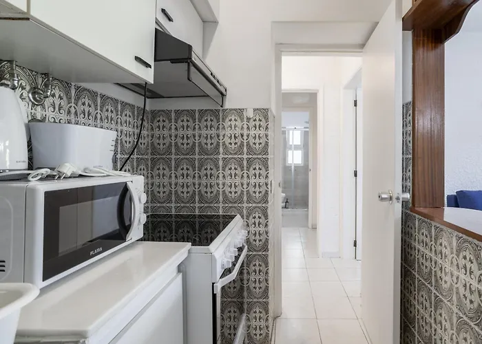 Sun & Sea Flat In - Cozy Close To The Beach, By Hopstays Quarteira