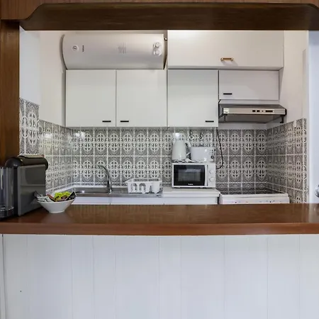 Sun & Sea Flat In Quarteira - Cozy Close To The Beach, By Hopstays *