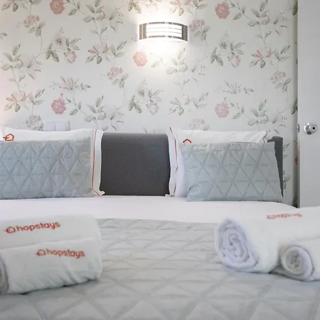 Sun & Sea Flat In - Cozy Close To The Beach, By Hopstays Апартаменты