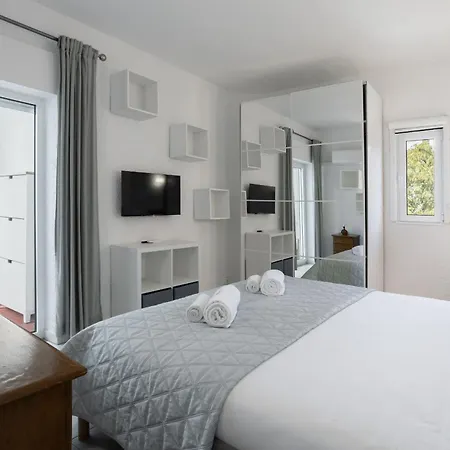 Sun & Sea Flat In - Cozy Close To The Beach, By Hopstays Quarteira